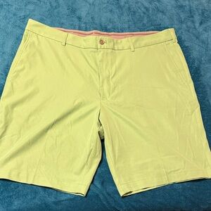Walter Hagen Men's Lime Green Flat Front Shorts